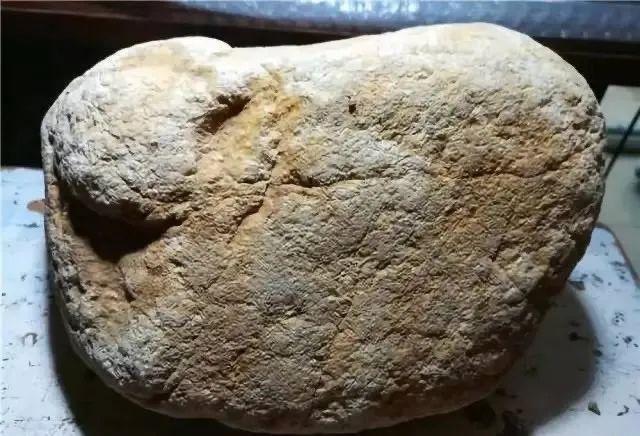 吉林冰种翡翠原石玻璃种翡翠原石-第2张图片-翡翠网 吉林冰种翡翠原石玻璃种翡翠原石-第2张图片-翡翠网