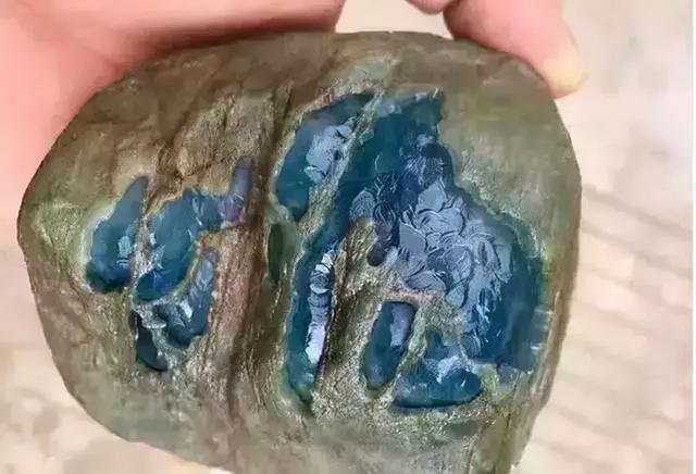 58元翡翠原石翡翠原石叫什么-第2张图片-翡翠网 58元翡翠原石翡翠原石叫什么-第2张图片-翡翠网