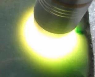 翡翠原石打灯看教程,翡翠赌石看皮壳技巧-第3张图片-翡翠网 翡翠原石打灯看教程,翡翠赌石看皮壳技巧-第3张图片-翡翠网