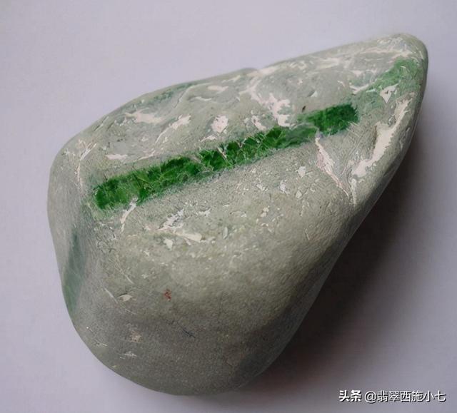 翡翠原石技巧,西安翡翠原石鉴定皮壳-第8张图片-翡翠网 翡翠原石技巧,西安翡翠原石鉴定皮壳-第8张图片-翡翠网