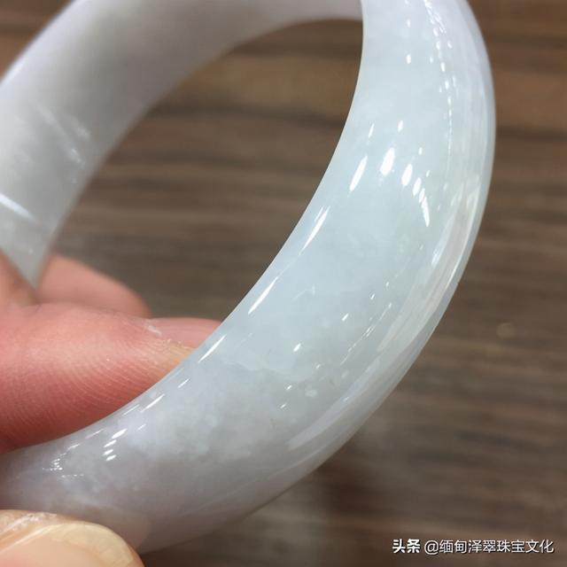 翡翠的原石在哪里翡翠知识图解大全高清照片-第4张图片-翡翠网 翡翠的原石在哪里翡翠知识图解大全高清照片-第4张图片-翡翠网