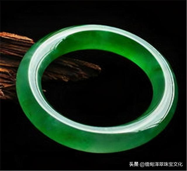 翡翠的原石在哪里翡翠知识图解大全高清照片-第7张图片-翡翠网 翡翠的原石在哪里翡翠知识图解大全高清照片-第7张图片-翡翠网