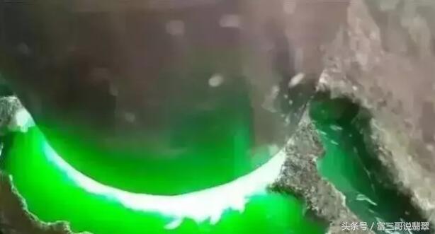 澳洲玉在澳洲哪买澳洲翡翠价格-第6张图片-翡翠网 澳洲玉在澳洲哪买澳洲翡翠价格-第6张图片-翡翠网