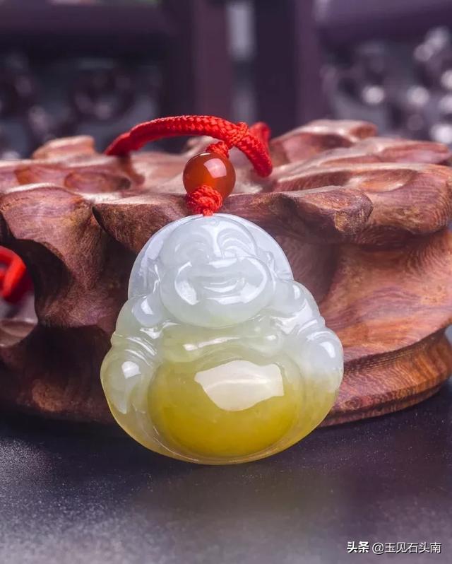 翡翠原石压灯黄雾鸡蛋黄翡翠原石价格-第11张图片-翡翠网 翡翠原石压灯黄雾鸡蛋黄翡翠原石价格-第11张图片-翡翠网