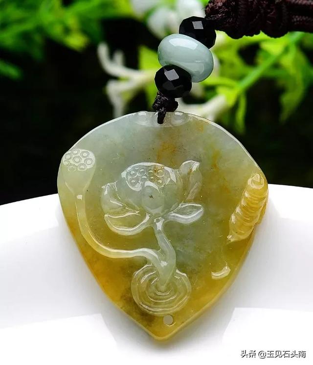 翡翠原石压灯黄雾鸡蛋黄翡翠原石价格-第20张图片-翡翠网 翡翠原石压灯黄雾鸡蛋黄翡翠原石价格-第20张图片-翡翠网
