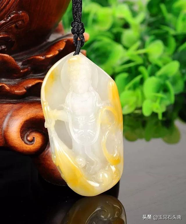 翡翠原石压灯黄雾鸡蛋黄翡翠原石价格-第24张图片-翡翠网 翡翠原石压灯黄雾鸡蛋黄翡翠原石价格-第24张图片-翡翠网