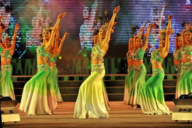 景兰翡翠手镯价格表翡翠手镯图片-第2张图片-翡翠网 景兰翡翠手镯价格表翡翠手镯图片-第2张图片-翡翠网