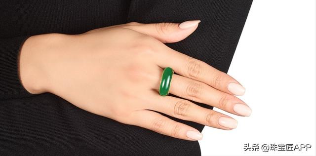 翡翠图片高清,翡翠图片欣赏图片高清-第24张图片-翡翠网 翡翠图片高清,翡翠图片欣赏图片高清-第24张图片-翡翠网