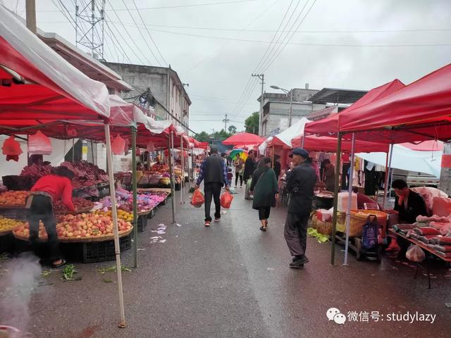 武隆玉石翡翠原石的简单介绍-第22张图片-翡翠网 武隆玉石翡翠原石的简单介绍-第22张图片-翡翠网