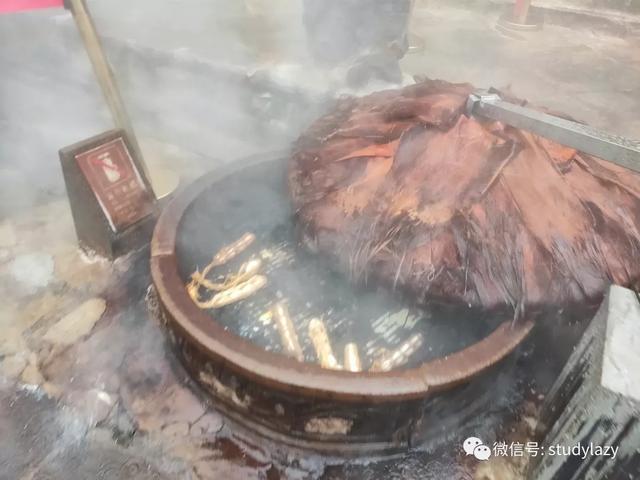 武隆玉石翡翠原石的简单介绍-第29张图片-翡翠网 武隆玉石翡翠原石的简单介绍-第29张图片-翡翠网