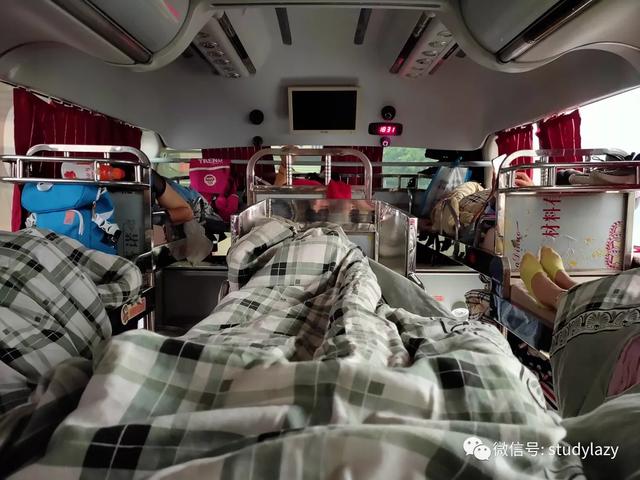 武隆玉石翡翠原石的简单介绍-第49张图片-翡翠网 武隆玉石翡翠原石的简单介绍-第49张图片-翡翠网