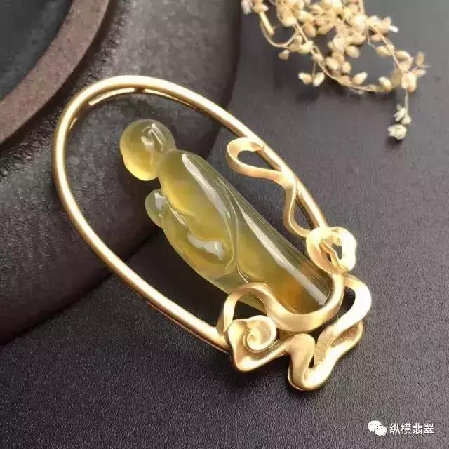 翡翠知识全解大全二十四方所解大全-第14张图片-翡翠网 翡翠知识全解大全二十四方所解大全-第14张图片-翡翠网