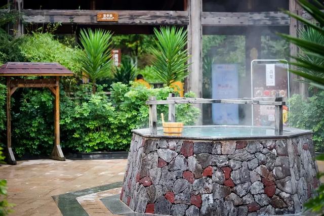 翡翠原石价值鞍山天然翡翠原石多少钱-第4张图片-翡翠网 翡翠原石价值鞍山天然翡翠原石多少钱-第4张图片-翡翠网