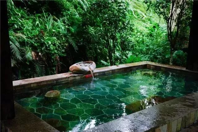 翡翠原石价值鞍山天然翡翠原石多少钱-第17张图片-翡翠网 翡翠原石价值鞍山天然翡翠原石多少钱-第17张图片-翡翠网