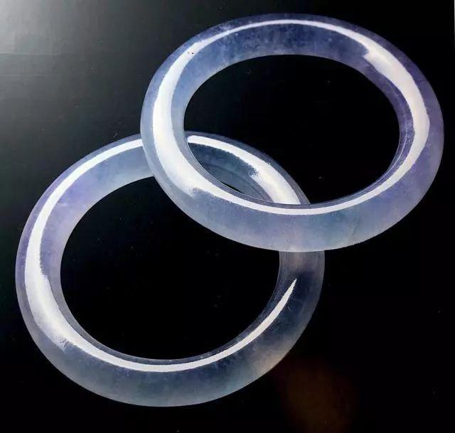 小知识浅谈龙石种翡翠原石的简单介绍-第3张图片-翡翠网 小知识浅谈龙石种翡翠原石的简单介绍-第3张图片-翡翠网