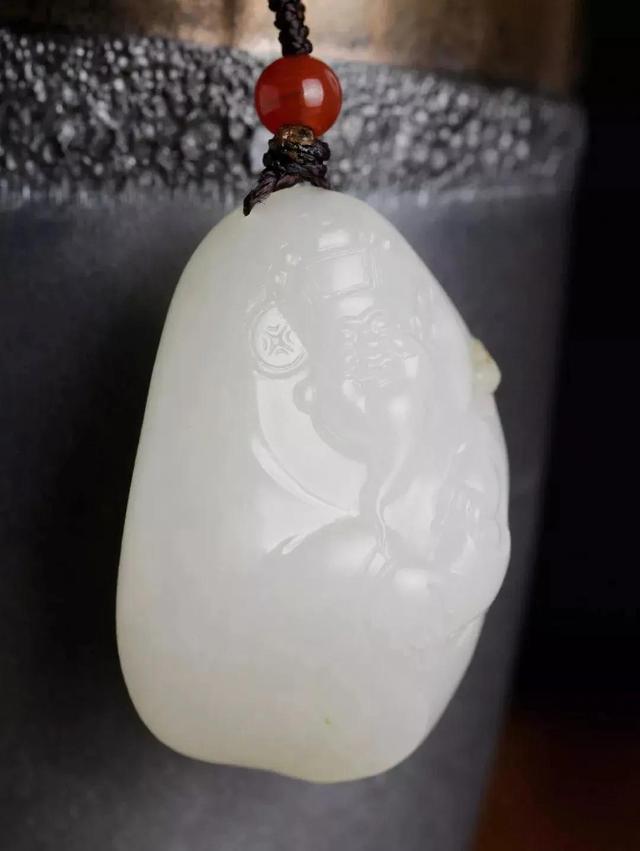 翡翠玉珠的专业知识,玉手串怎么看真假-第31张图片-翡翠网 翡翠玉珠的专业知识,玉手串怎么看真假-第31张图片-翡翠网