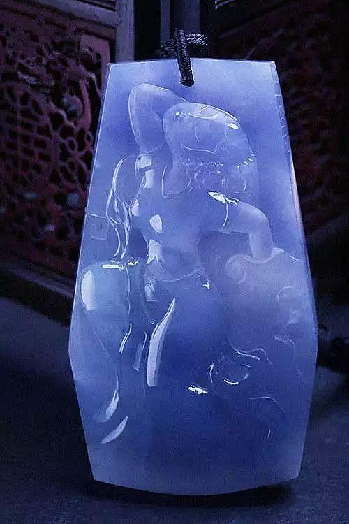 第一次购买翡翠原石的简单介绍-第12张图片-翡翠网 第一次购买翡翠原石的简单介绍-第12张图片-翡翠网