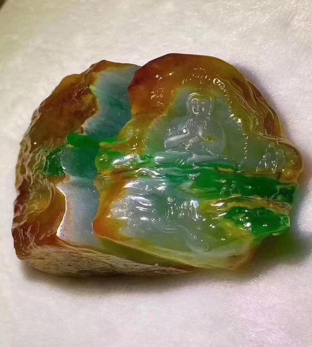 高冰黄加绿翡翠价格,黄加绿翡翠原石图片-第2张图片-翡翠网 高冰黄加绿翡翠价格,黄加绿翡翠原石图片-第2张图片-翡翠网