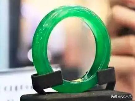 极品翡翠手镯价格图片的简单介绍-第6张图片-翡翠网 极品翡翠手镯价格图片的简单介绍-第6张图片-翡翠网