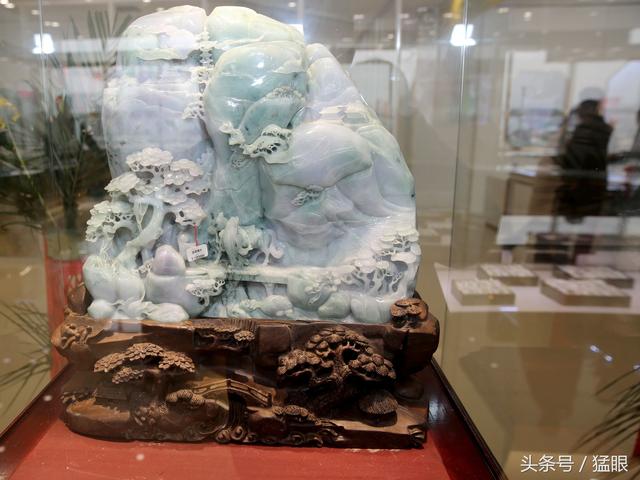 翡翠摆件市场价格,翡翠摆件批发-第6张图片-翡翠网 翡翠摆件市场价格,翡翠摆件批发-第6张图片-翡翠网