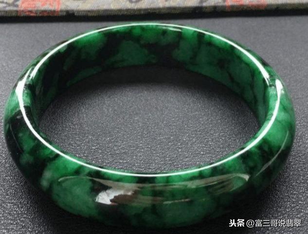 包含翡翠原石黑癣特点的词条-第6张图片-翡翠网 包含翡翠原石黑癣特点的词条-第6张图片-翡翠网