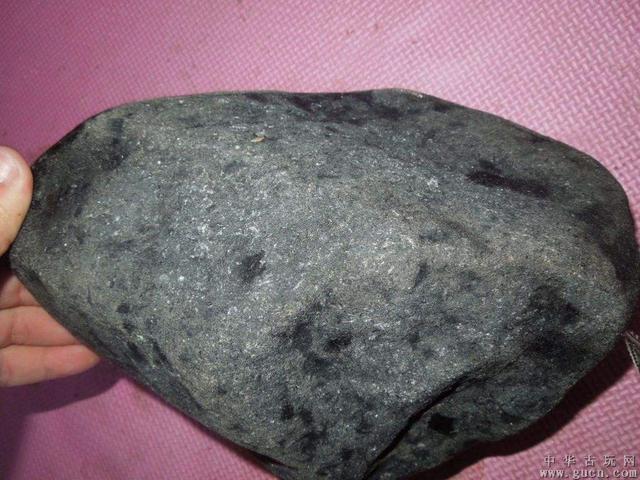 小知识帕敢矿场翡翠原石老帕敢翡翠成品特点-第3张图片-翡翠网 小知识帕敢矿场翡翠原石老帕敢翡翠成品特点-第3张图片-翡翠网