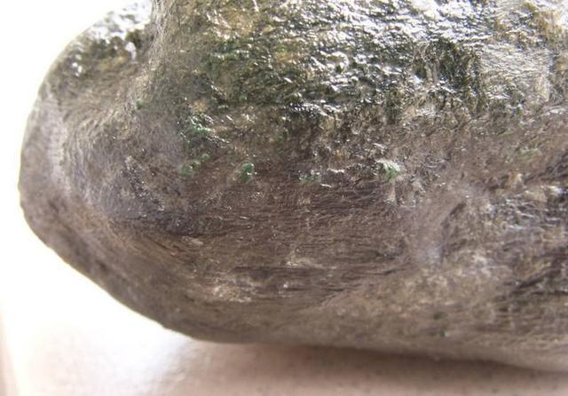 小知识帕敢矿场翡翠原石老帕敢翡翠成品特点-第5张图片-翡翠网 小知识帕敢矿场翡翠原石老帕敢翡翠成品特点-第5张图片-翡翠网