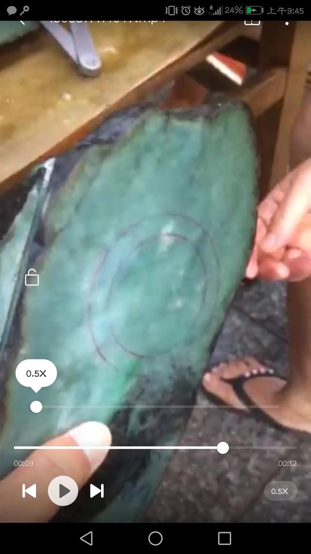 翡翠原石开石的简单介绍-第16张图片-翡翠网 翡翠原石开石的简单介绍-第16张图片-翡翠网