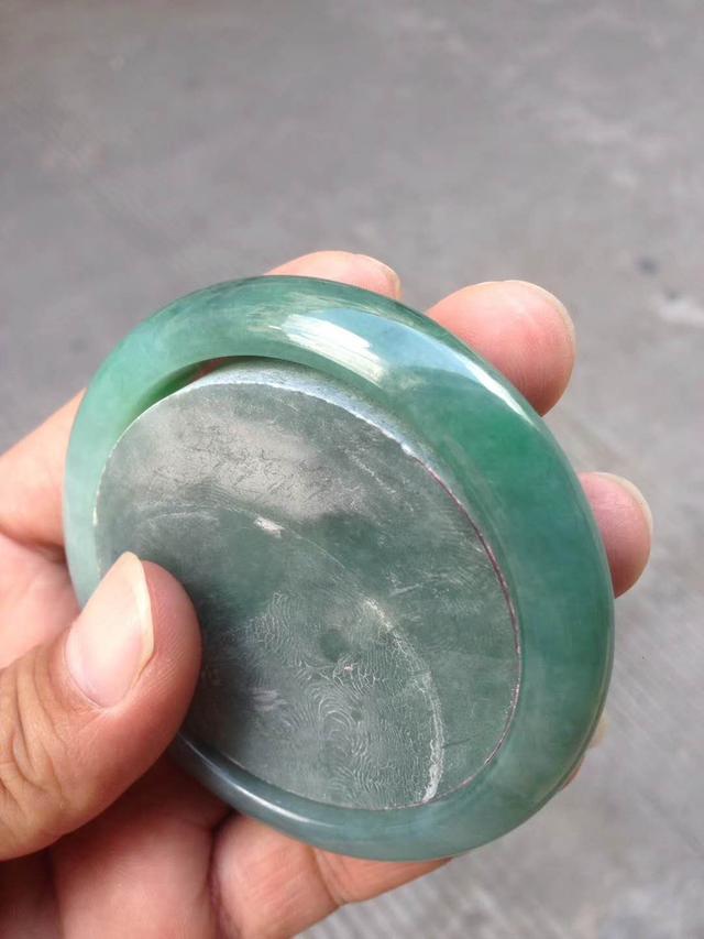 翡翠原石开石的简单介绍-第27张图片-翡翠网 翡翠原石开石的简单介绍-第27张图片-翡翠网