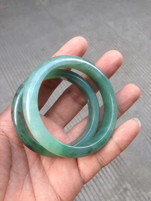 翡翠原石开石的简单介绍-第31张图片-翡翠网 翡翠原石开石的简单介绍-第31张图片-翡翠网