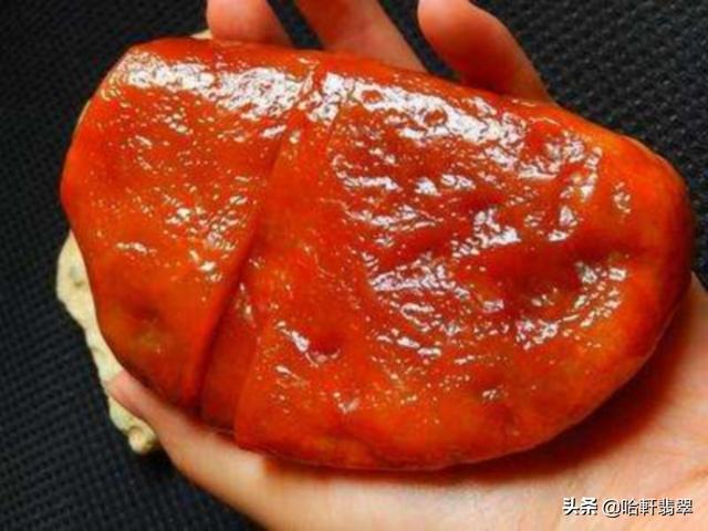 极品红翡翡翠知识视频烧红翡翠价格表和图片-第4张图片-翡翠网 极品红翡翡翠知识视频烧红翡翠价格表和图片-第4张图片-翡翠网