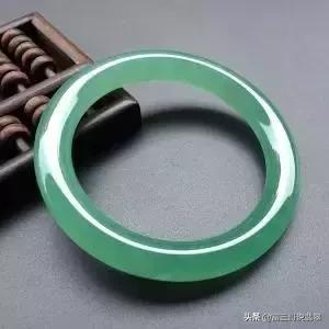 水头什么意思,翡翠水头知识图解-第1张图片-翡翠网 水头什么意思,翡翠水头知识图解-第1张图片-翡翠网