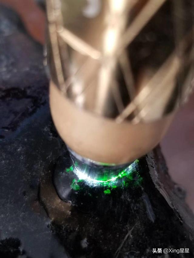 缅甸好的翡翠原石,翡翠原石帕橄场口特征-第2张图片-翡翠网 缅甸好的翡翠原石,翡翠原石帕橄场口特征-第2张图片-翡翠网