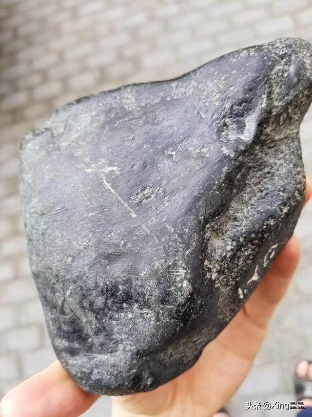 缅甸好的翡翠原石,翡翠原石帕橄场口特征-第3张图片-翡翠网 缅甸好的翡翠原石,翡翠原石帕橄场口特征-第3张图片-翡翠网