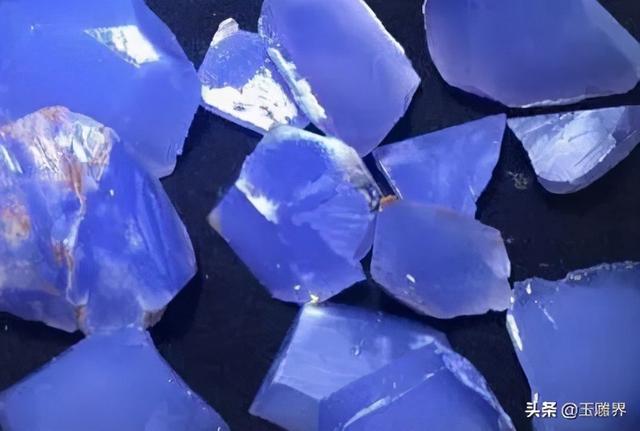 翡翠的基本知识大全,翡翠知识结构图-第2张图片-翡翠网 翡翠的基本知识大全,翡翠知识结构图-第2张图片-翡翠网