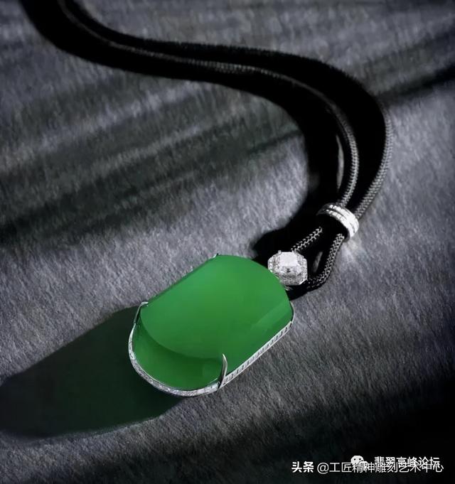 翡翠平安牌图片及价格翡翠平安牌寓意-第2张图片-翡翠网 翡翠平安牌图片及价格翡翠平安牌寓意-第2张图片-翡翠网