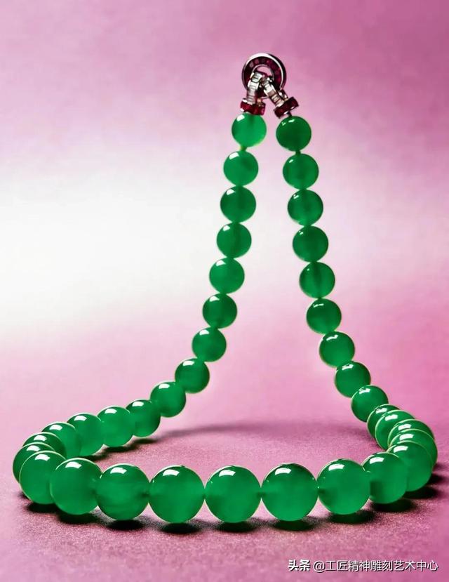 翡翠平安牌图片及价格翡翠平安牌寓意-第14张图片-翡翠网 翡翠平安牌图片及价格翡翠平安牌寓意-第14张图片-翡翠网