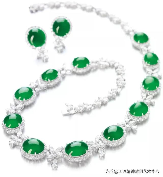 翡翠平安牌图片及价格翡翠平安牌寓意-第23张图片-翡翠网 翡翠平安牌图片及价格翡翠平安牌寓意-第23张图片-翡翠网