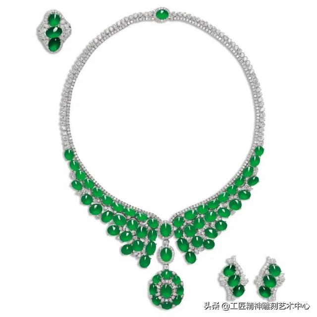 翡翠平安牌图片及价格翡翠平安牌寓意-第29张图片-翡翠网 翡翠平安牌图片及价格翡翠平安牌寓意-第29张图片-翡翠网