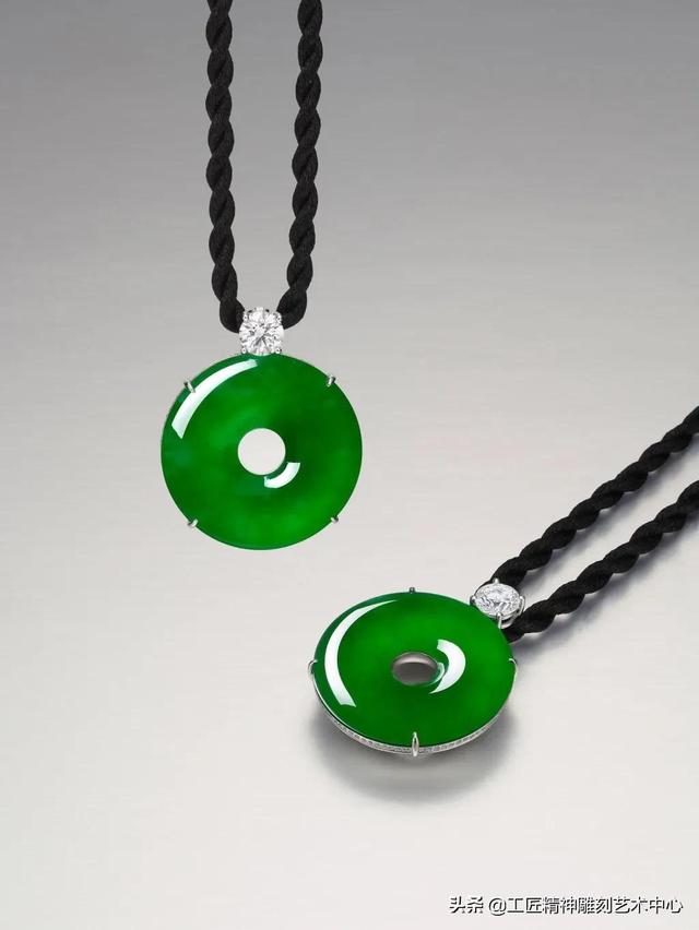 翡翠平安牌图片及价格翡翠平安牌寓意-第38张图片-翡翠网 翡翠平安牌图片及价格翡翠平安牌寓意-第38张图片-翡翠网