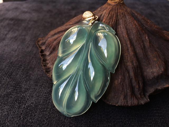 翡翠种水分几种翡翠的知识和种水-第1张图片-翡翠网 翡翠种水分几种翡翠的知识和种水-第1张图片-翡翠网