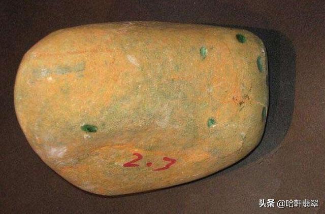 包含女主原石里有翡翠的词条-第2张图片-翡翠网 包含女主原石里有翡翠的词条-第2张图片-翡翠网