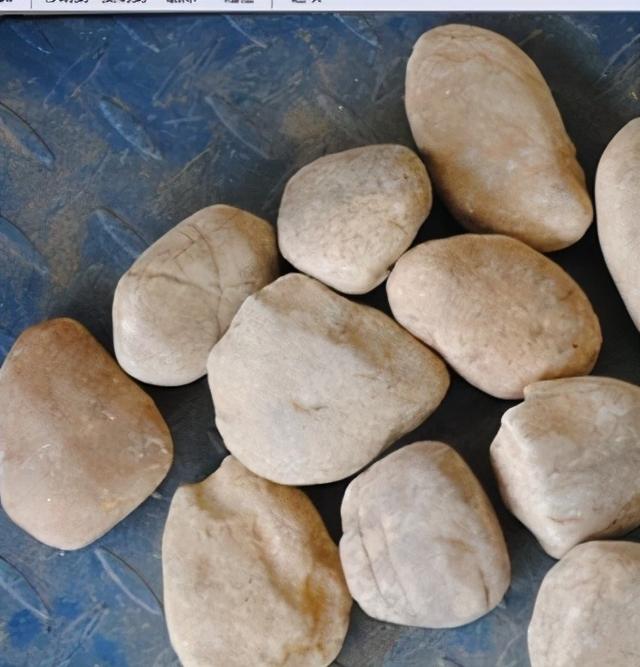 中国哪里有翡翠原石捡翡翠原石造假图片讲解-第1张图片-翡翠网 中国哪里有翡翠原石捡翡翠原石造假图片讲解-第1张图片-翡翠网