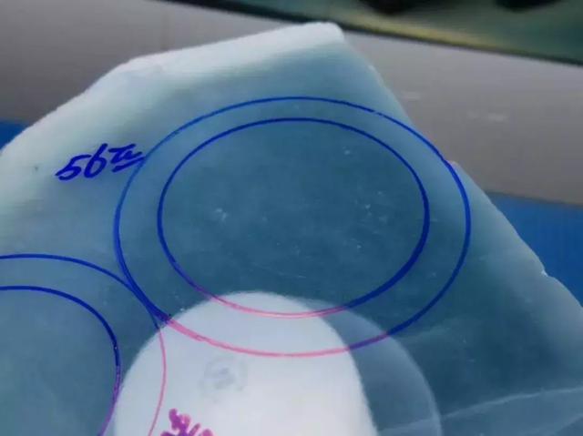 梦幻翡翠原石,翡翠原石技巧-第5张图片-翡翠网 梦幻翡翠原石,翡翠原石技巧-第5张图片-翡翠网