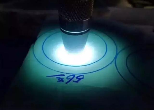 梦幻翡翠原石,翡翠原石技巧-第6张图片-翡翠网 梦幻翡翠原石,翡翠原石技巧-第6张图片-翡翠网