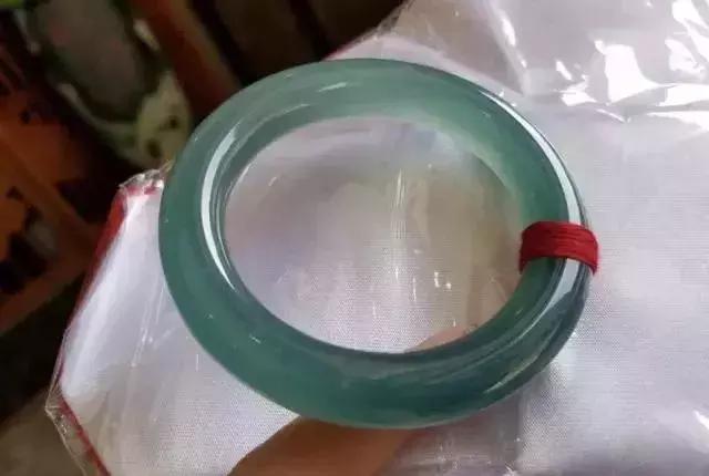 梦幻翡翠原石,翡翠原石技巧-第10张图片-翡翠网 梦幻翡翠原石,翡翠原石技巧-第10张图片-翡翠网