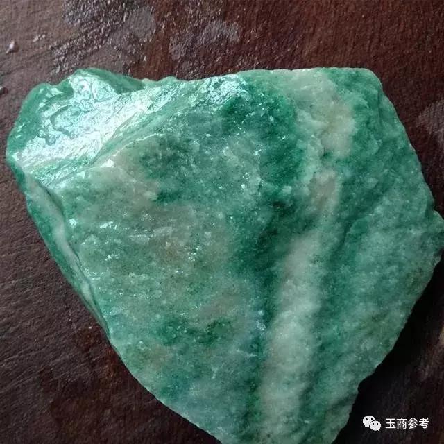 独山糯化种翡翠原石,北京翡翠原石糯冰-第24张图片-翡翠网 独山糯化种翡翠原石,北京翡翠原石糯冰-第24张图片-翡翠网