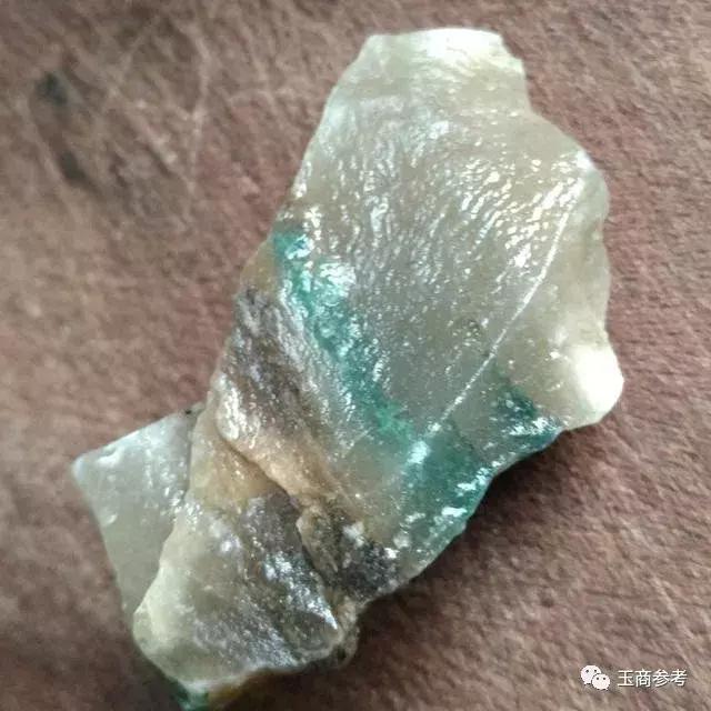 独山糯化种翡翠原石,北京翡翠原石糯冰-第26张图片-翡翠网 独山糯化种翡翠原石,北京翡翠原石糯冰-第26张图片-翡翠网