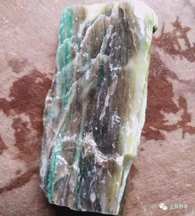 独山糯化种翡翠原石,北京翡翠原石糯冰-第28张图片-翡翠网 独山糯化种翡翠原石,北京翡翠原石糯冰-第28张图片-翡翠网