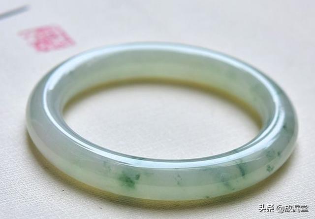 翡翠知识科普翡翠**专业知识-第2张图片-翡翠网 翡翠知识科普翡翠**专业知识-第2张图片-翡翠网